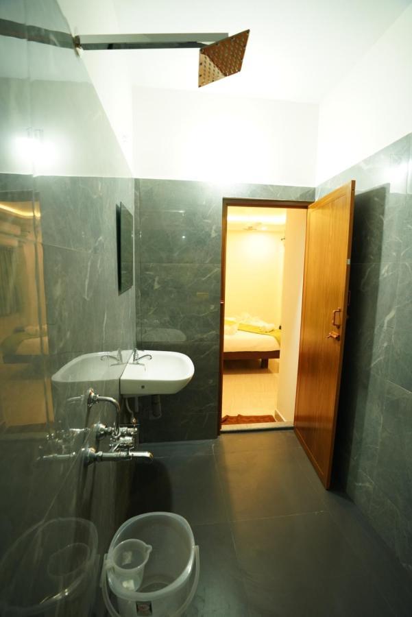 Saara Inn Pondicherry Exterior photo